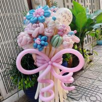 Bó hoa bong bóng sinh nhật kết hợp nhiều loại hoa tone màu pastel