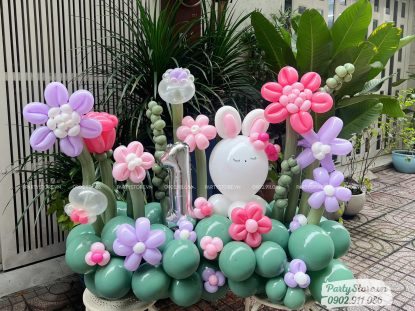 Khu vườn hoa bong bóng sinh nhật tone màu hồng pastel