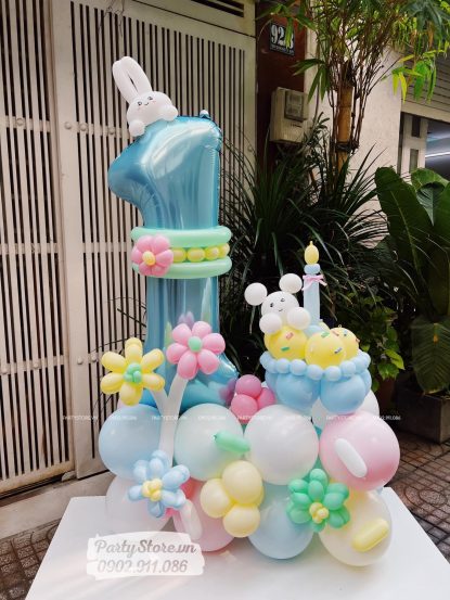 Trụ bong bóng sinh nhật tạo hình chủ đề bé Thỏ, tone xanh pastel